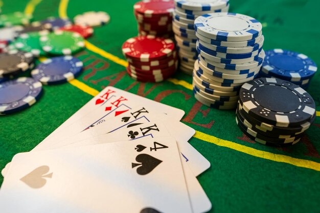 spacetogel login platform interface showing slot games and live casino options